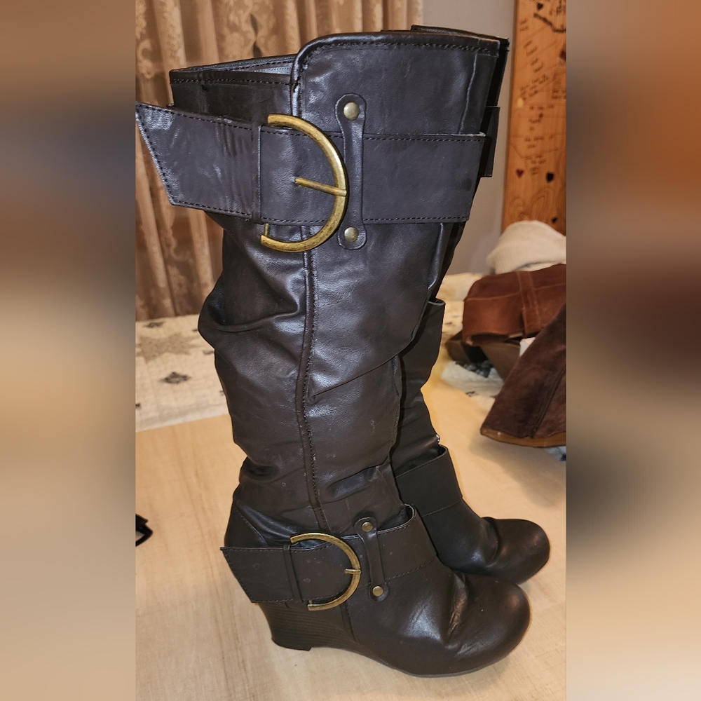 Womens size 7 boots